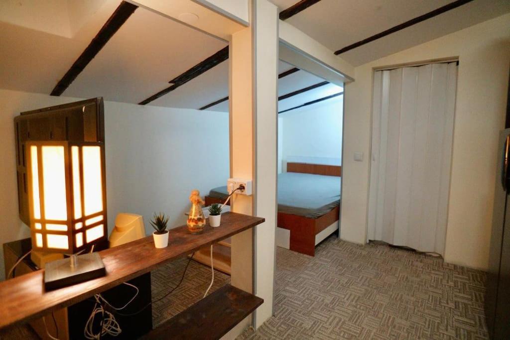 2-Room Cozy Retreat Near City Center Bucarest Exterior foto